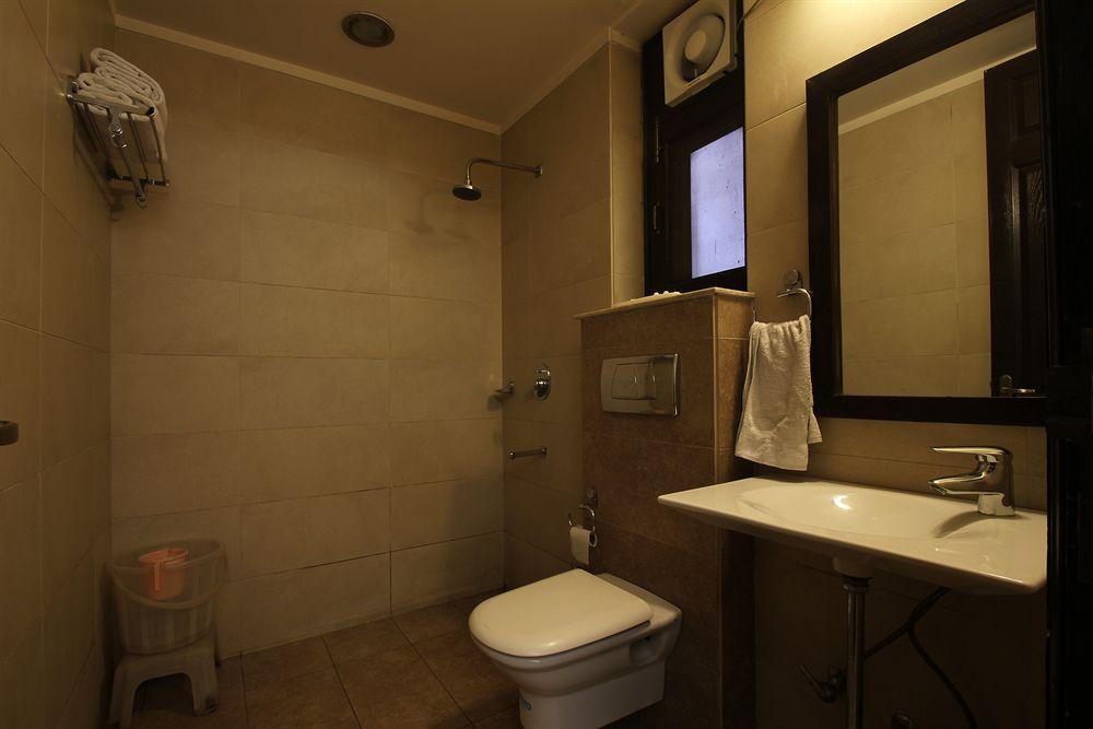 Hermitage By The Cosy Hotels Near Lotus Temple Neu-Delhi Exterior foto