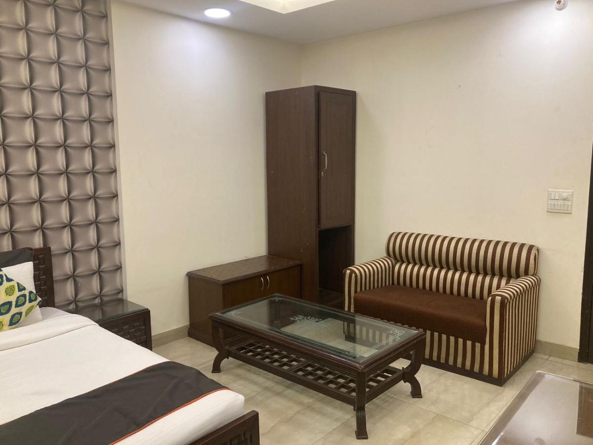 Hermitage By The Cosy Hotels Near Lotus Temple Neu-Delhi Exterior foto